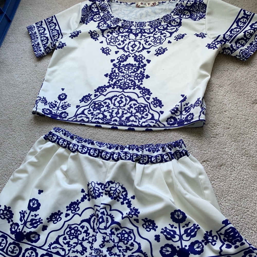 super cute matching set! only worn once!